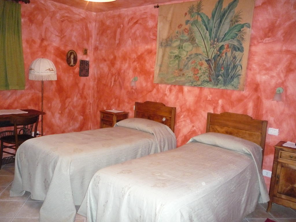 L'Adele Bed & Breakfast Occimiano Phòng bức ảnh